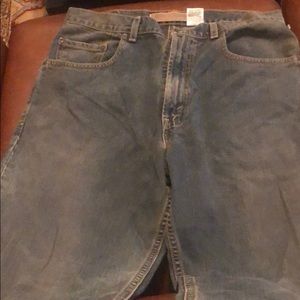 Levi Strauss jeans size 32. loose straight jeans